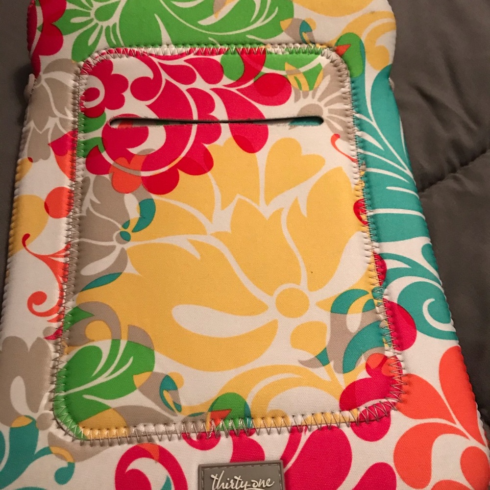 Thirty One tablet case/cover see pics for size